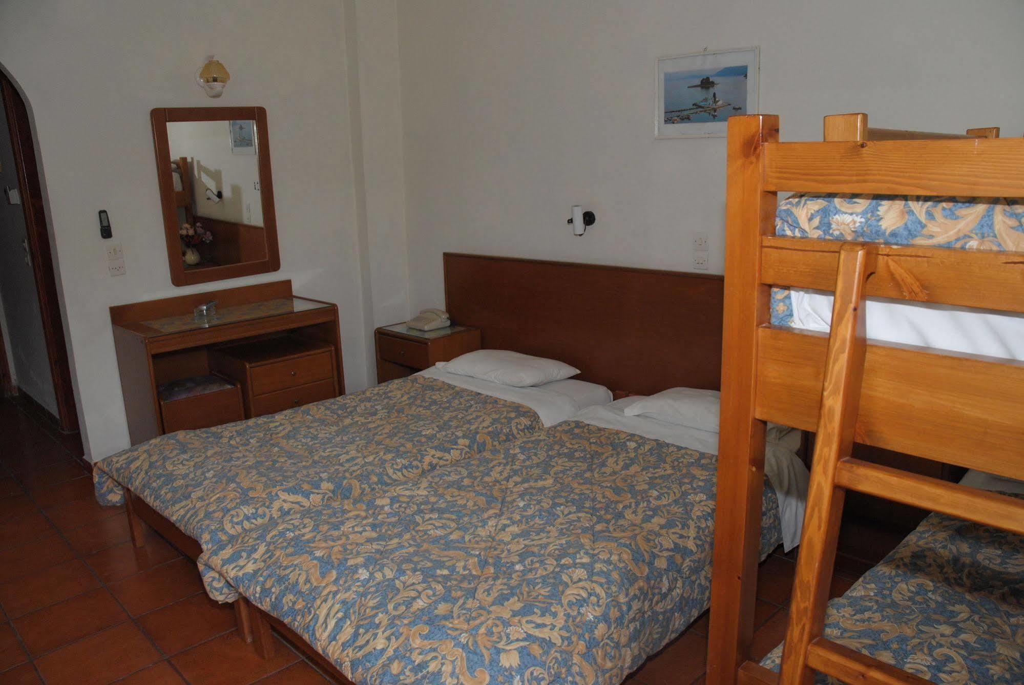 SeaBird Hotel Moraḯtika Exterior foto